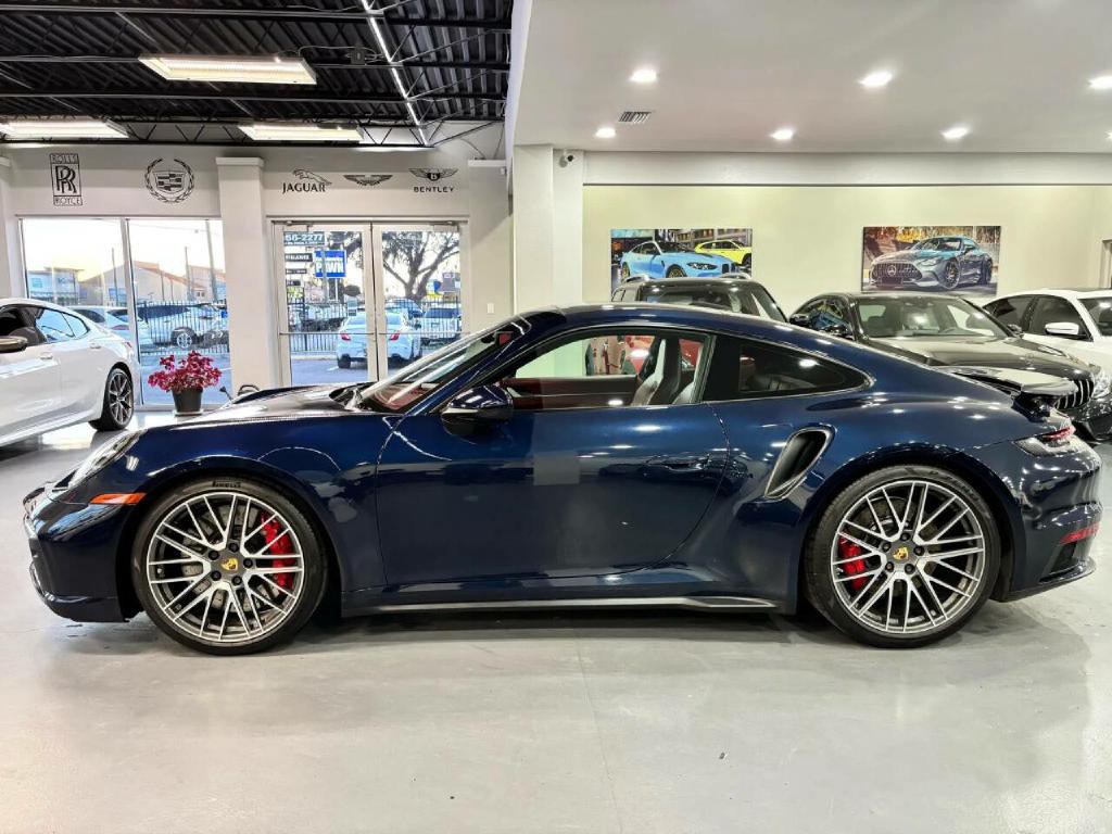 2021 Porsche 911 Image 3