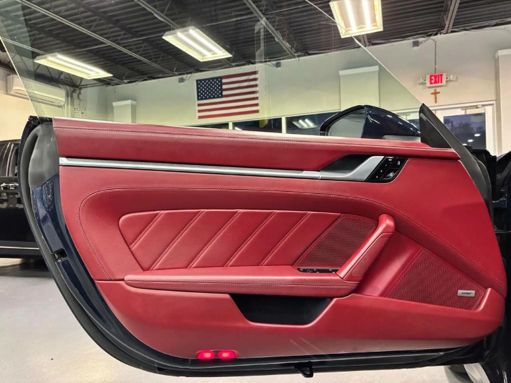 2021 Porsche 911 Image 42