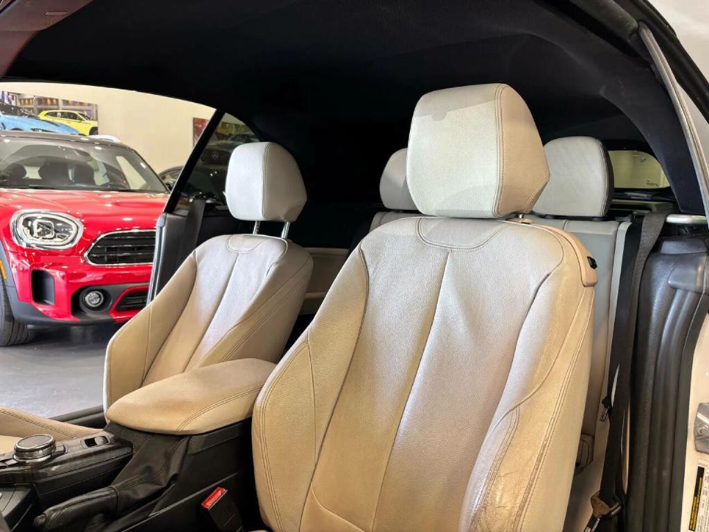 2016 BMW 2 Series Image 11