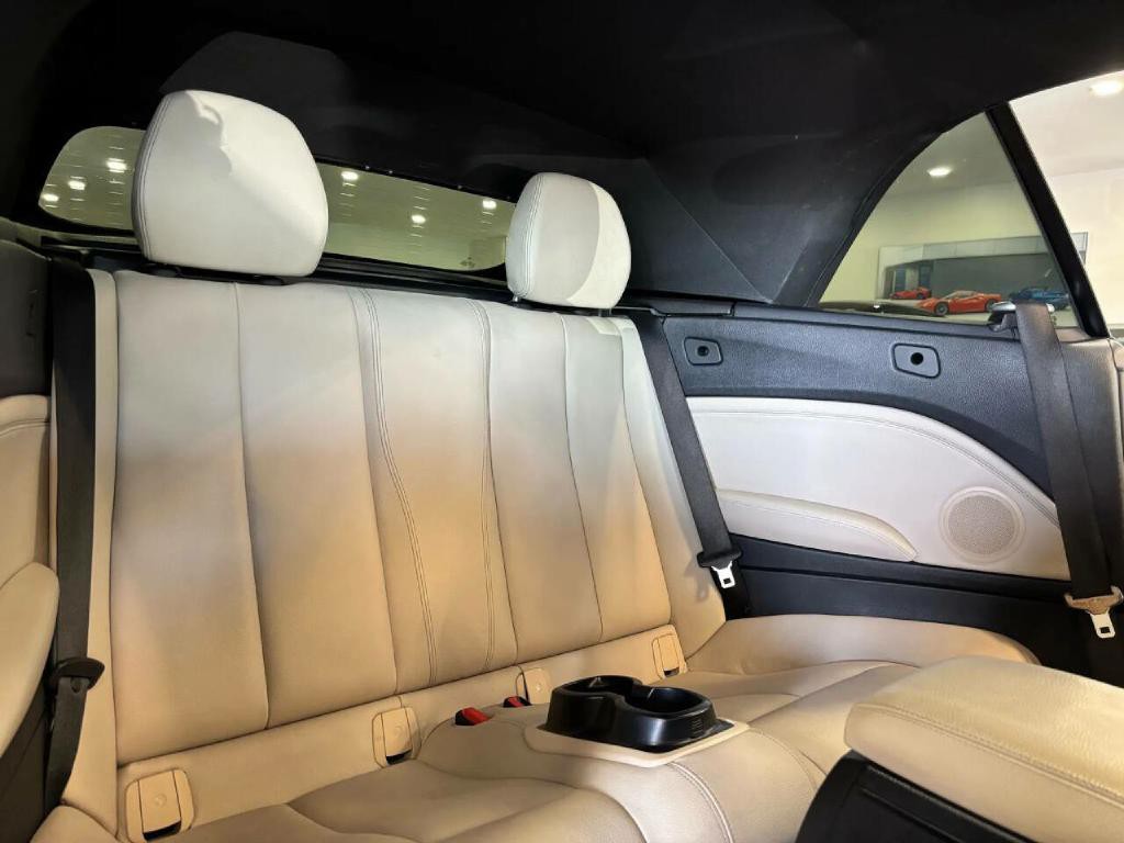 2016 BMW 2 Series Image 15