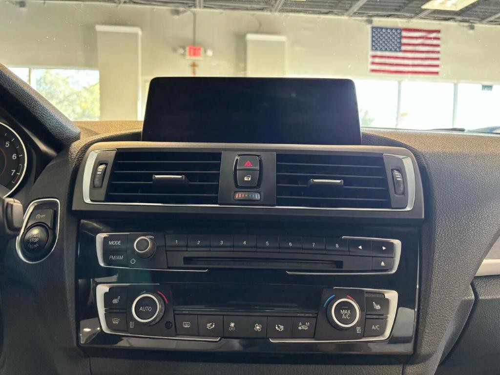 2016 BMW 2 Series Image 24