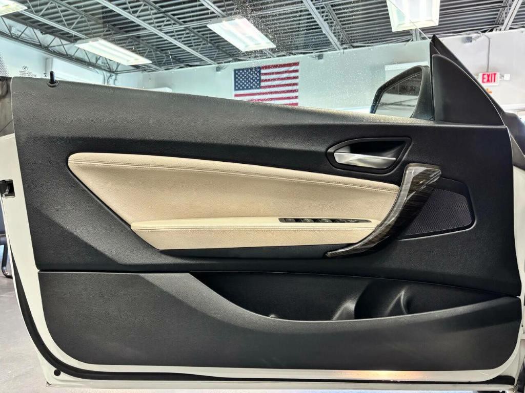 2016 BMW 2 Series Image 31