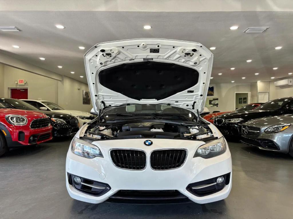 2016 BMW 2 Series Image 37