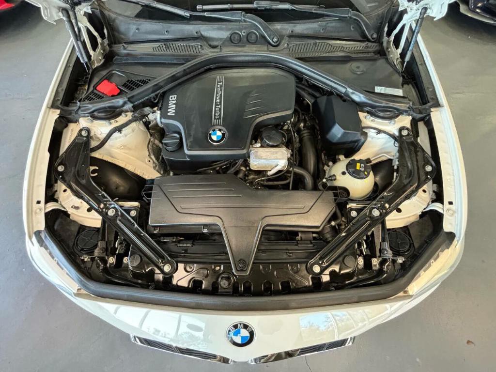 2016 BMW 2 Series Image 38