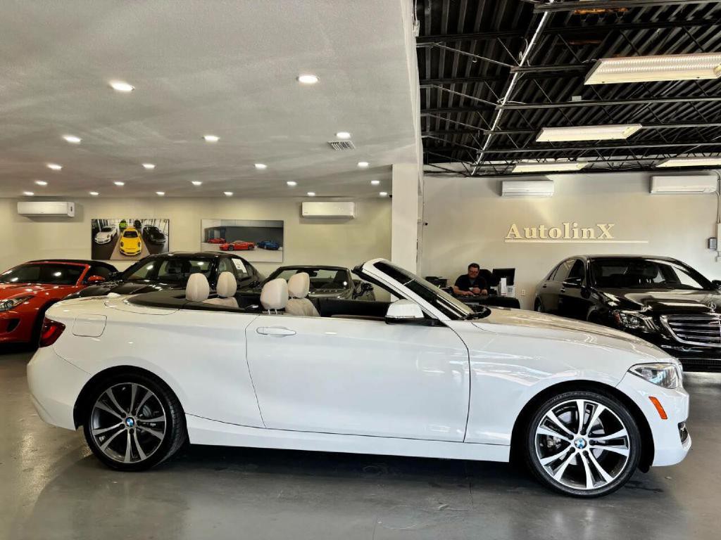 2016 BMW 2 Series Image 42