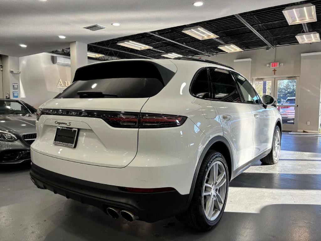 2019 Porsche Cayenne Image 7