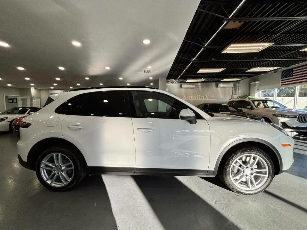 2019 Porsche Cayenne Image 8