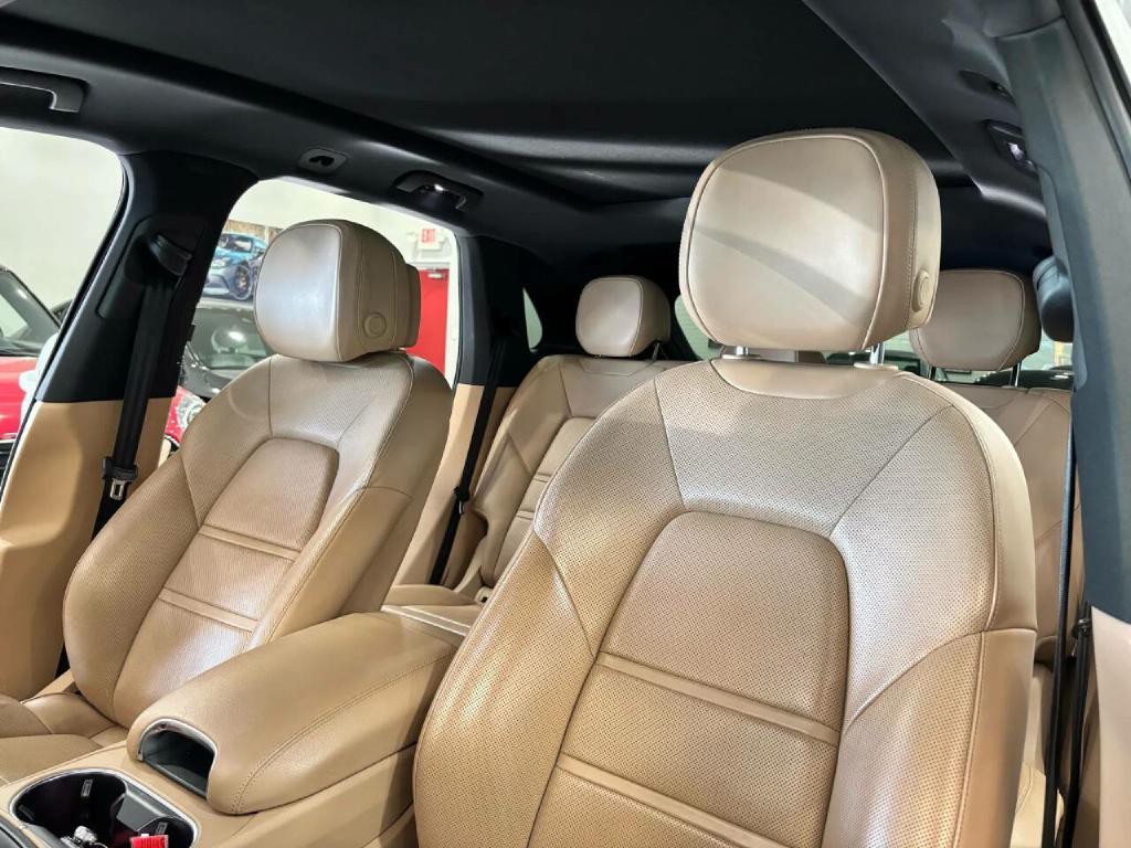 2019 Porsche Cayenne Image 14