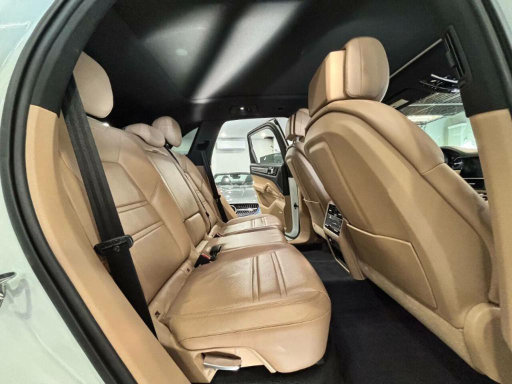 2019 Porsche Cayenne Image 19