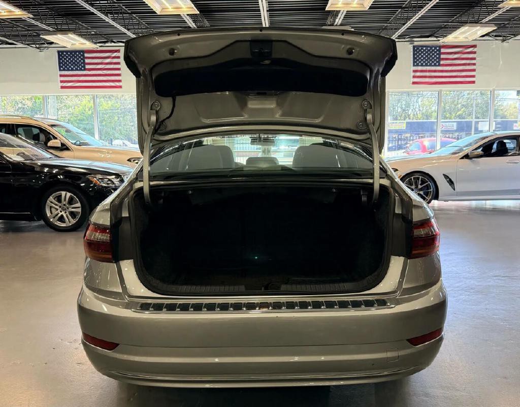 2019 Volkswagen Jetta Image 39