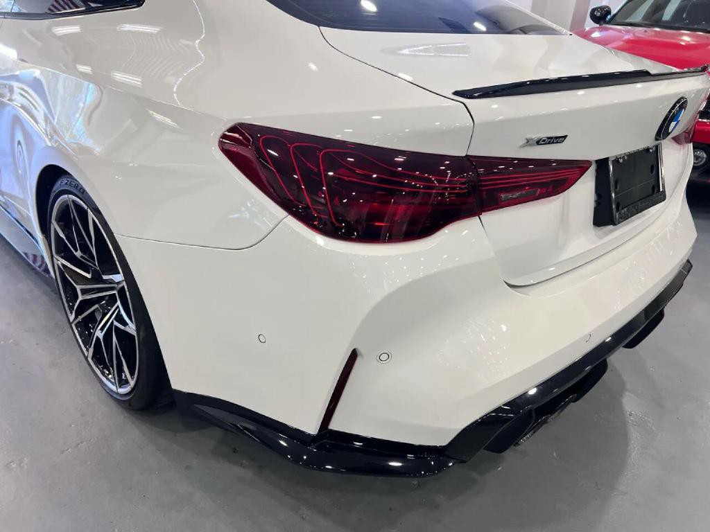 2025 BMW M4 Image 11