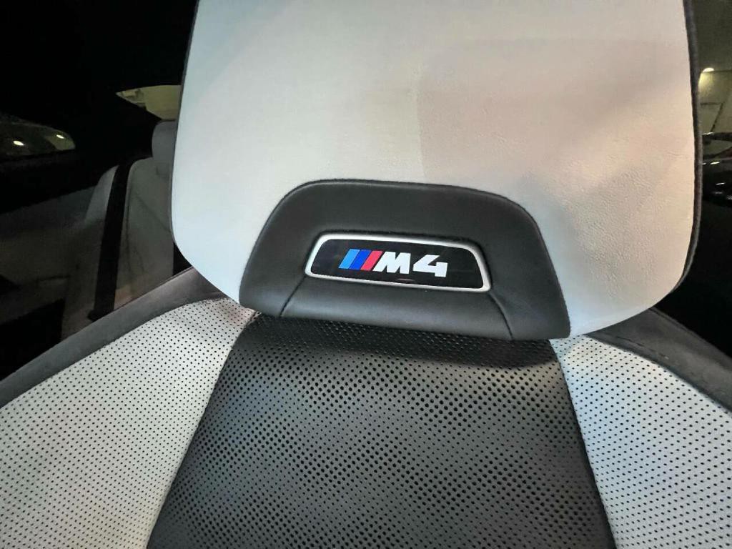 2025 BMW M4 Image 16