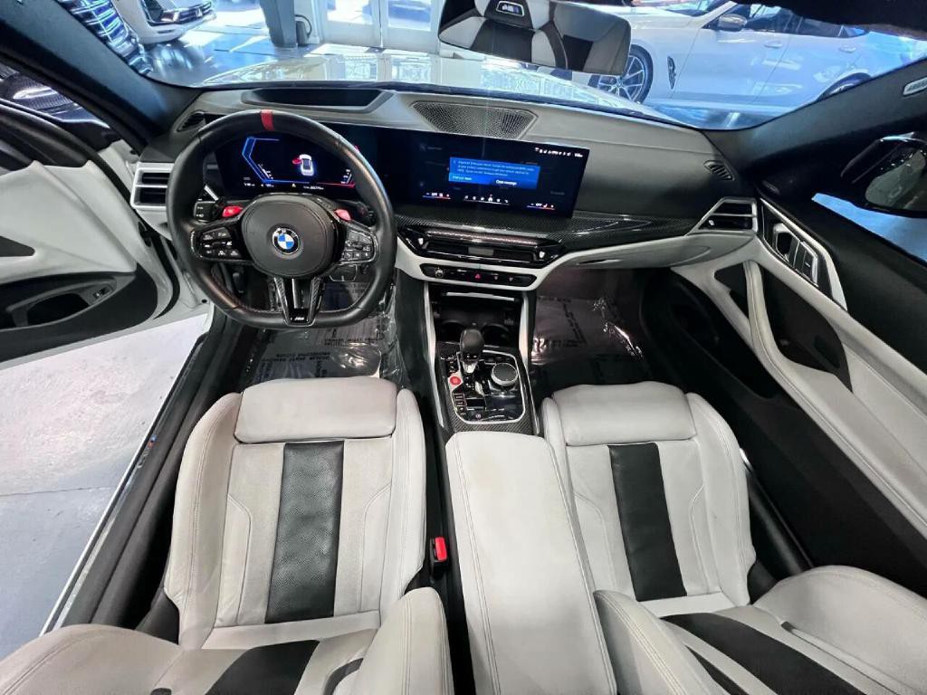 2025 BMW M4 Image 19