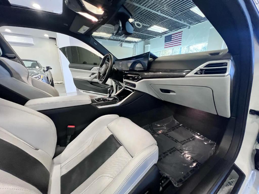 2025 BMW M4 Image 34