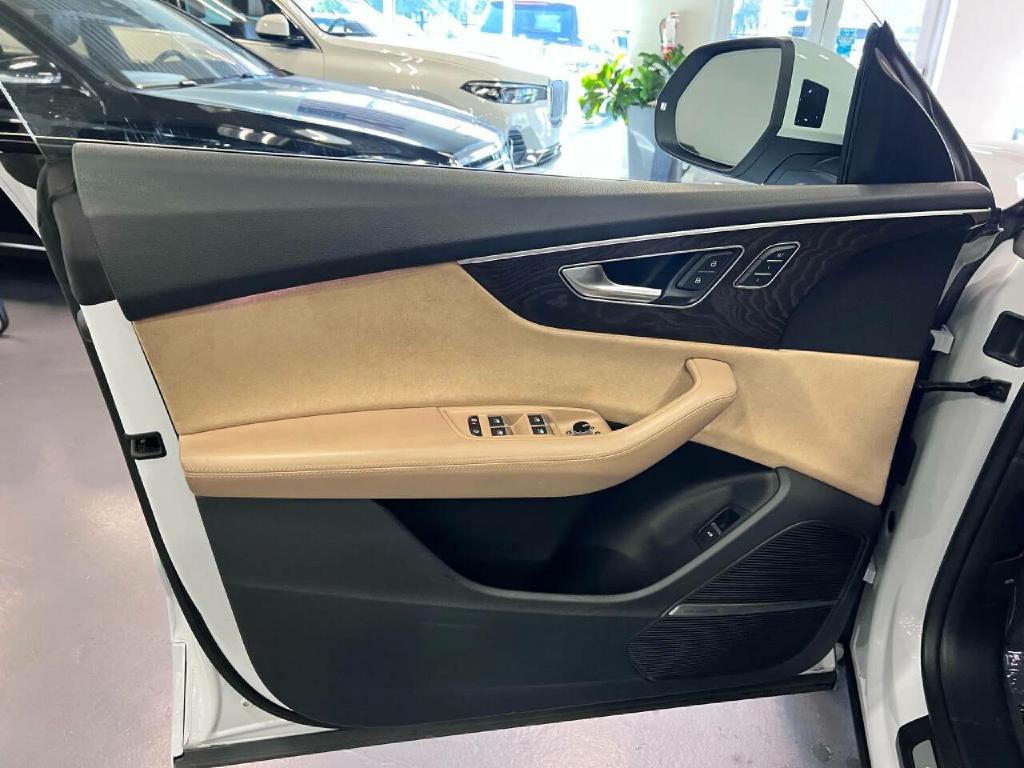 2019 Audi Q8 Image 22