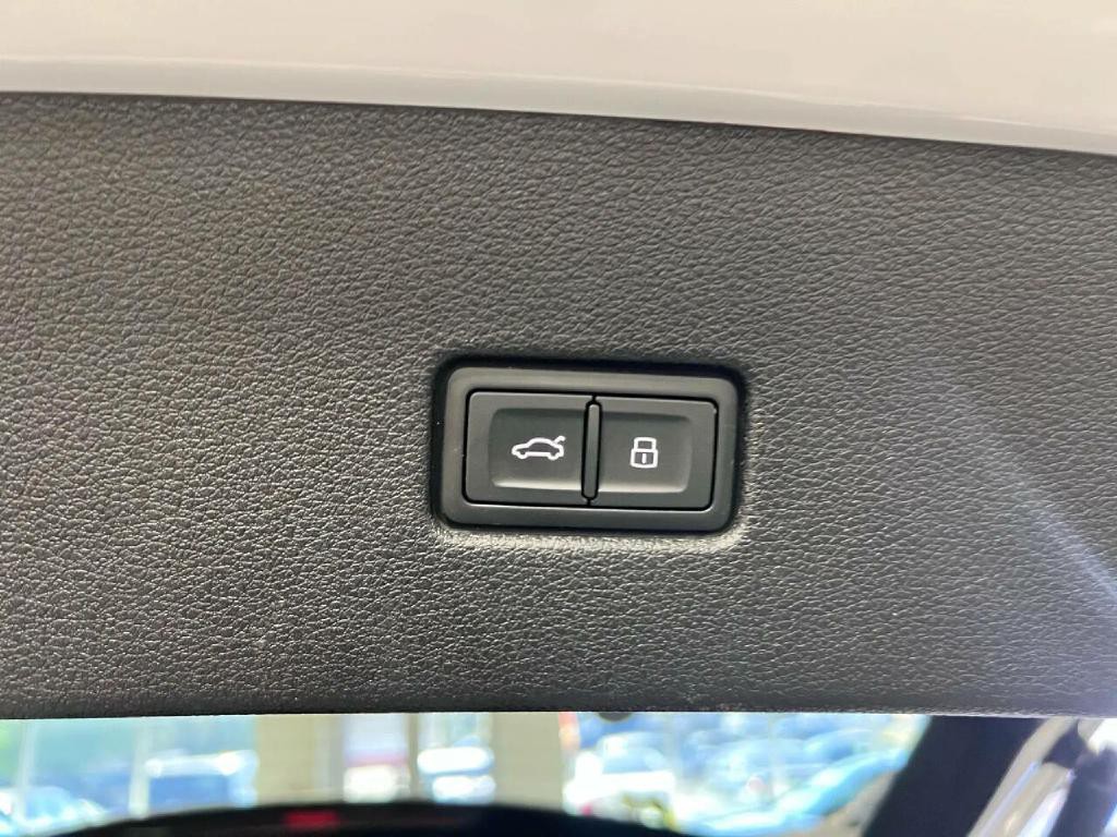 2019 Audi Q8 Image 27