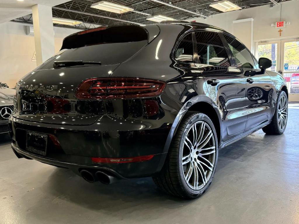2017 Porsche Macan Image 7