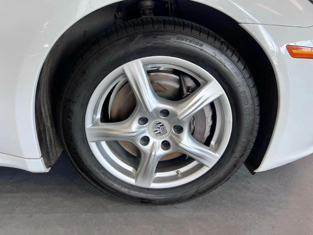 2015 Porsche Panamera Image 33