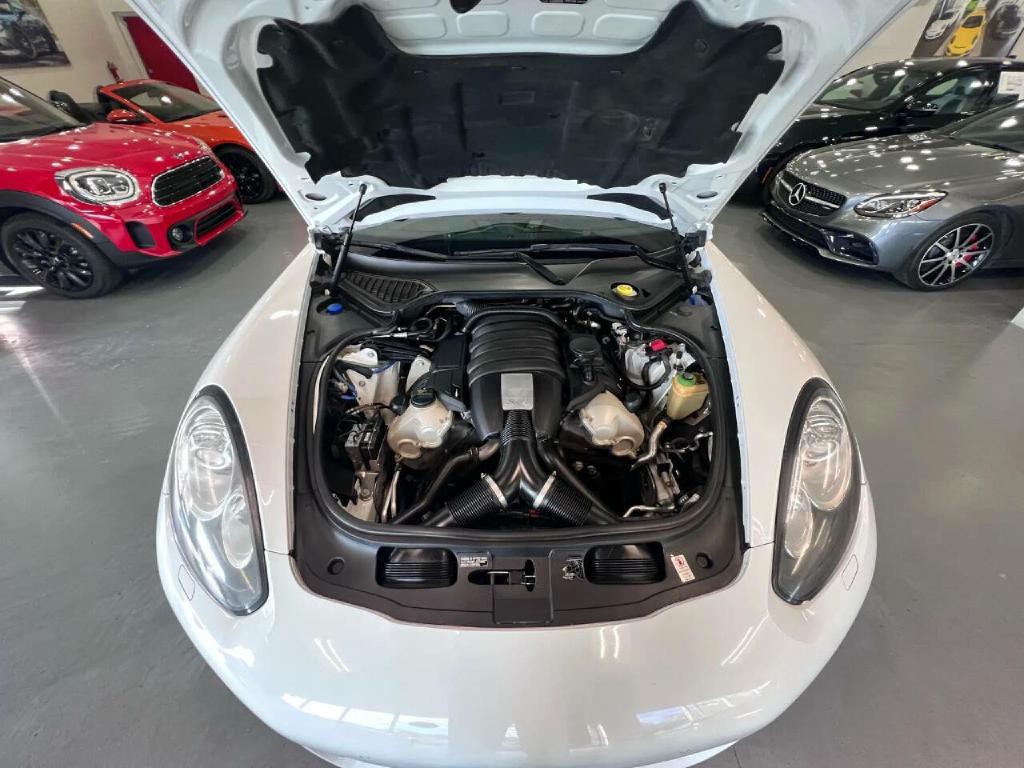 2015 Porsche Panamera Image 37