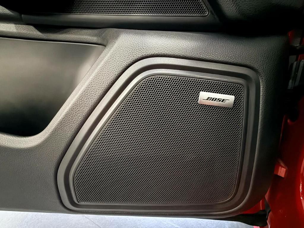 2017 Porsche Macan Image 37