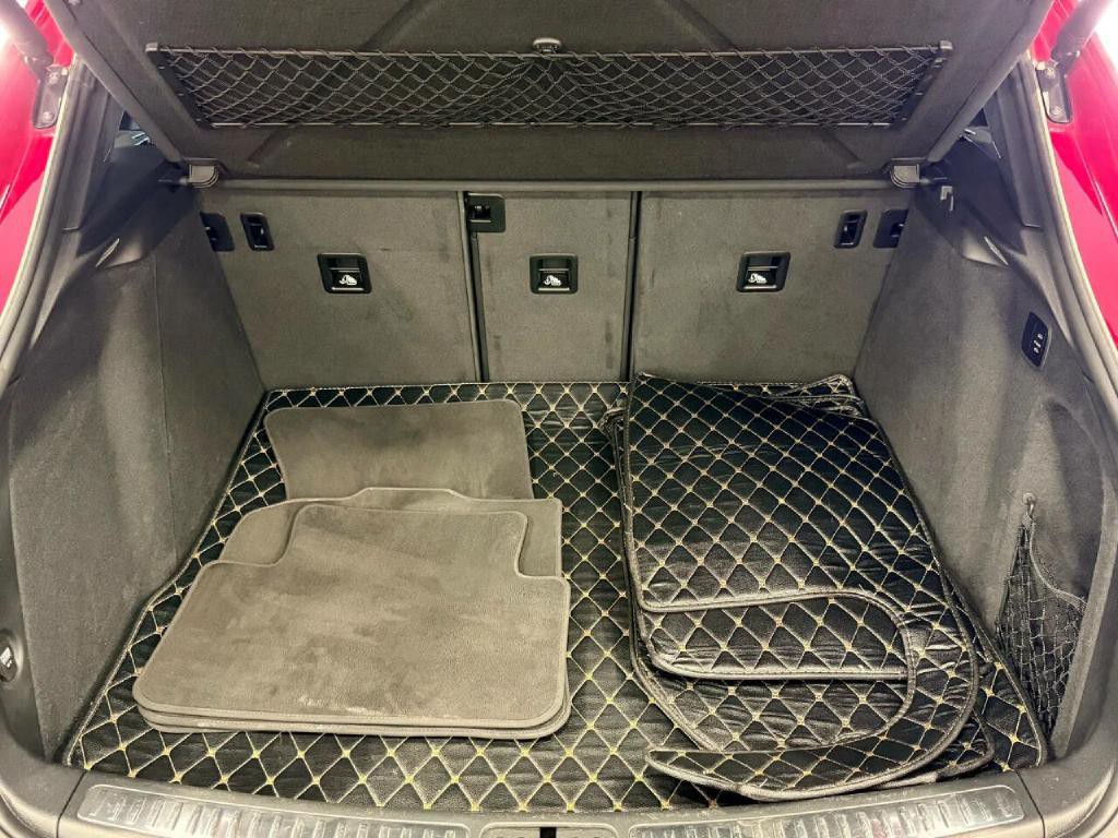 2017 Porsche Macan Image 43