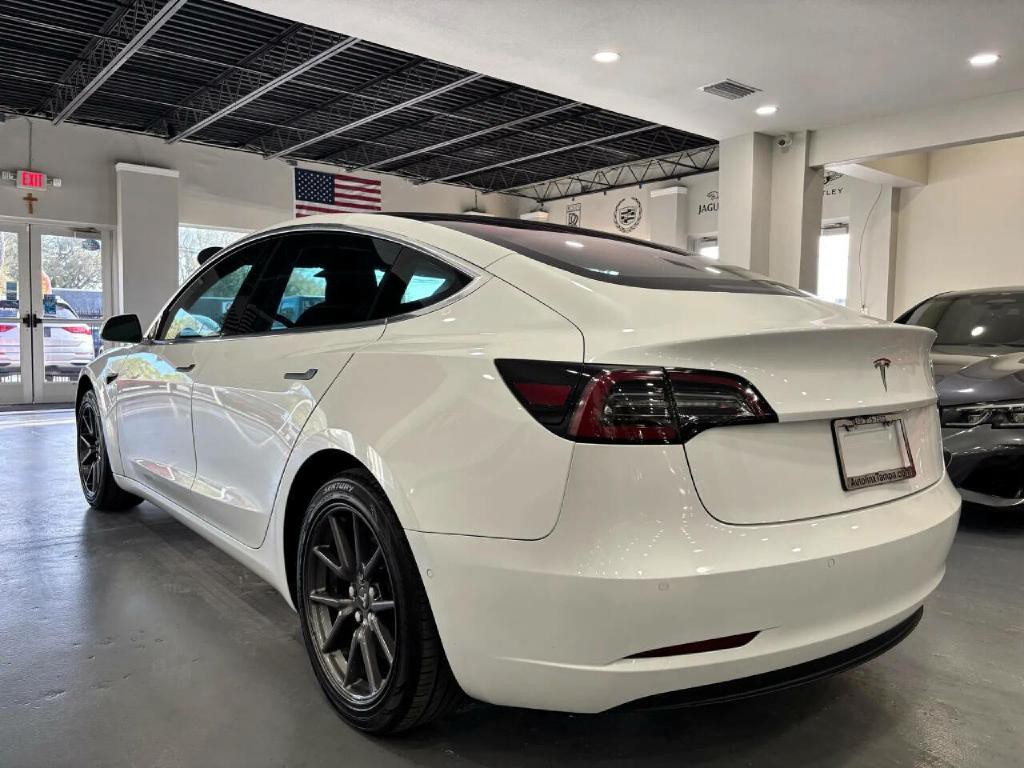 2018 Tesla Model 3 Image 5