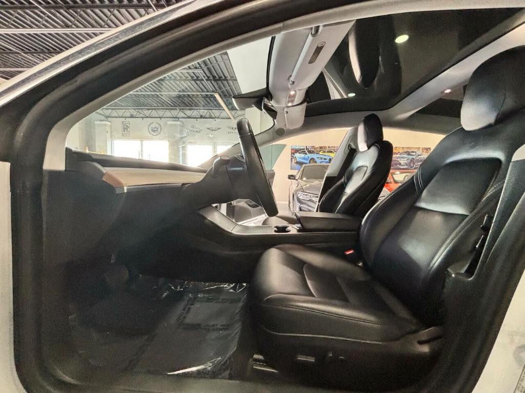 2018 Tesla Model 3 Image 13