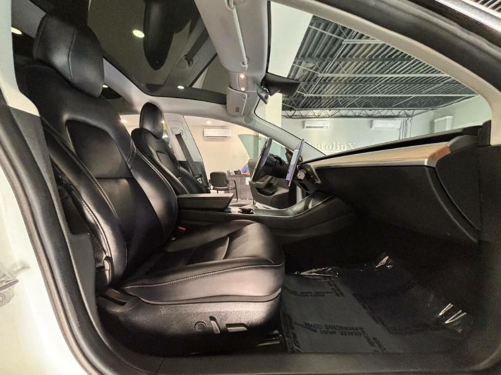 2018 Tesla Model 3 Image 20