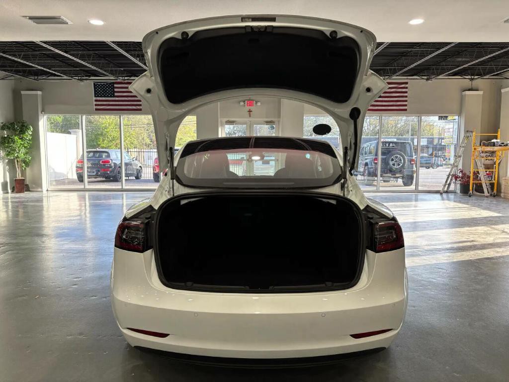 2018 Tesla Model 3 Image 36