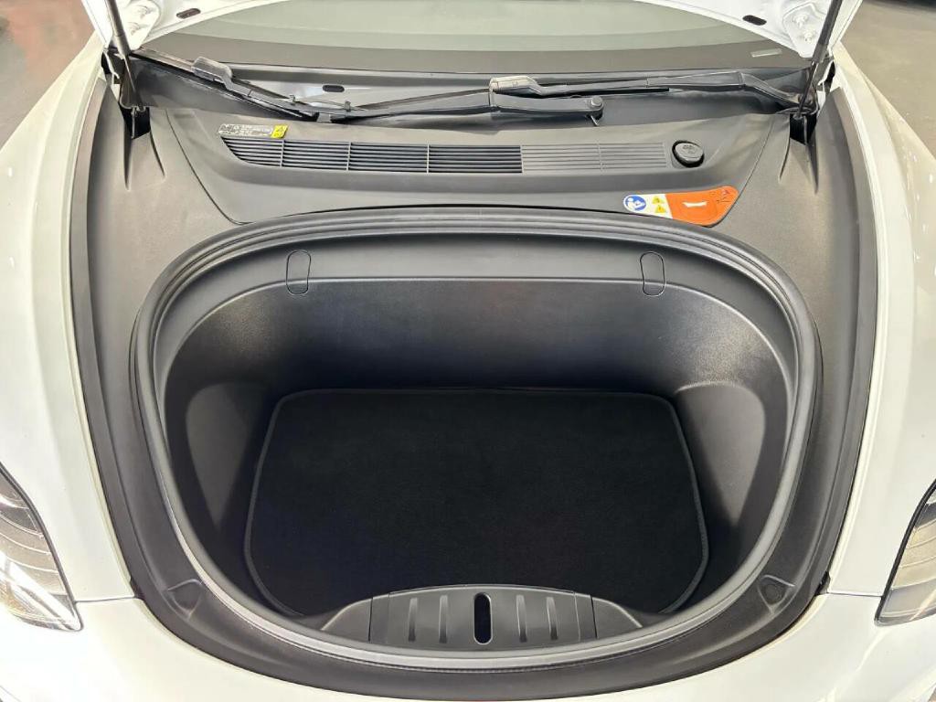 2018 Tesla Model 3 Image 39