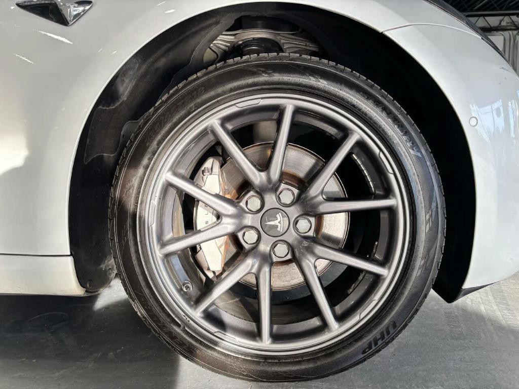 2018 Tesla Model 3 Image 43