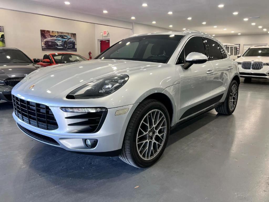 2017 Porsche Macan Image 3