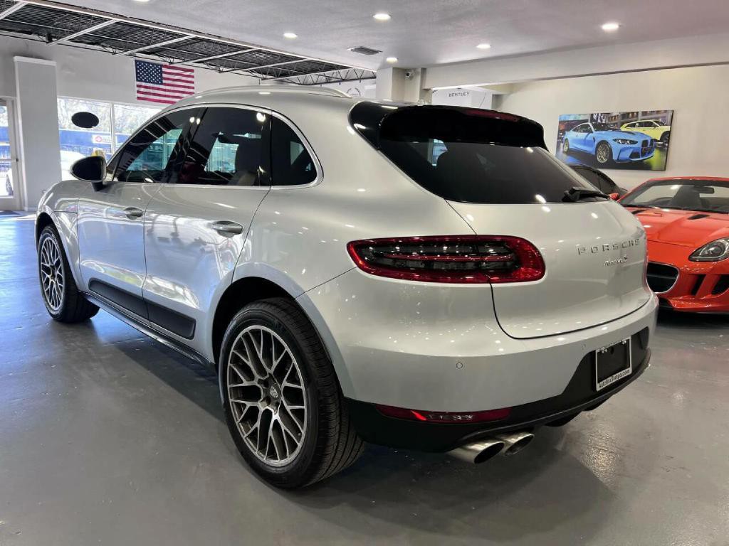 2017 Porsche Macan Image 5