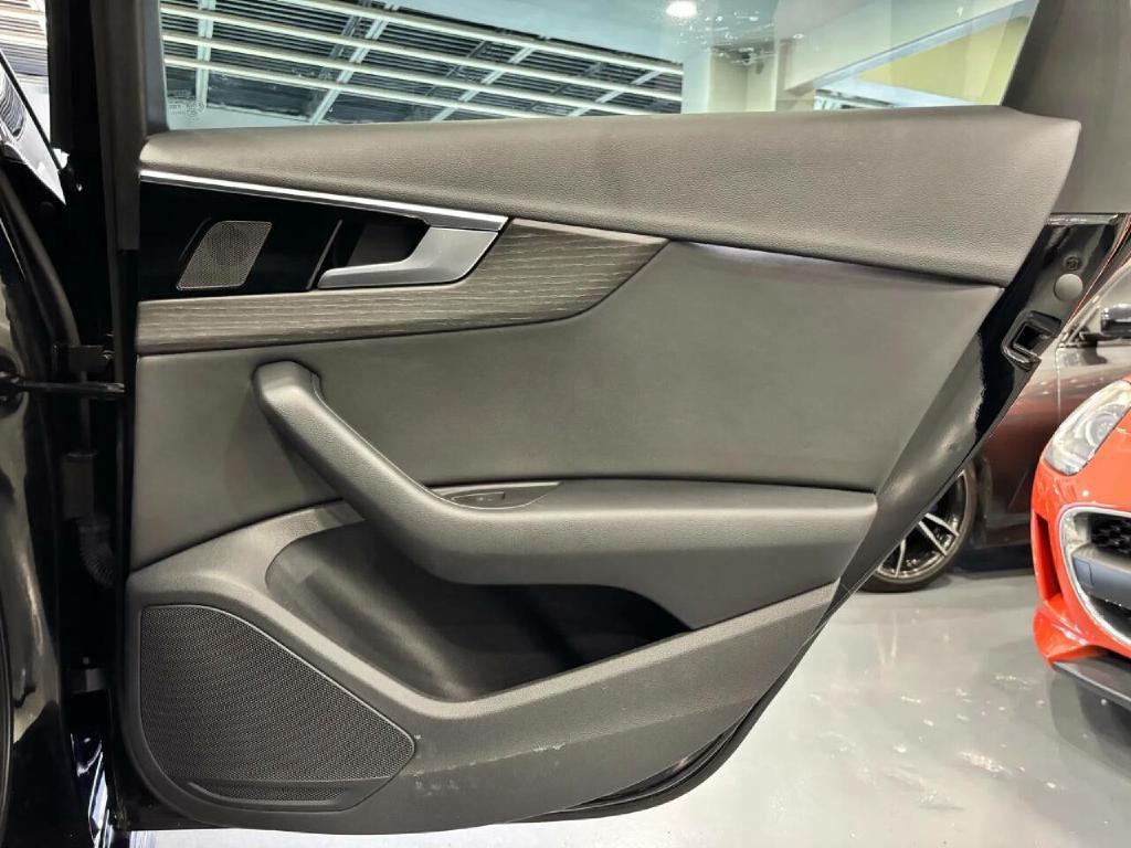 2021 Audi A4 Image 40