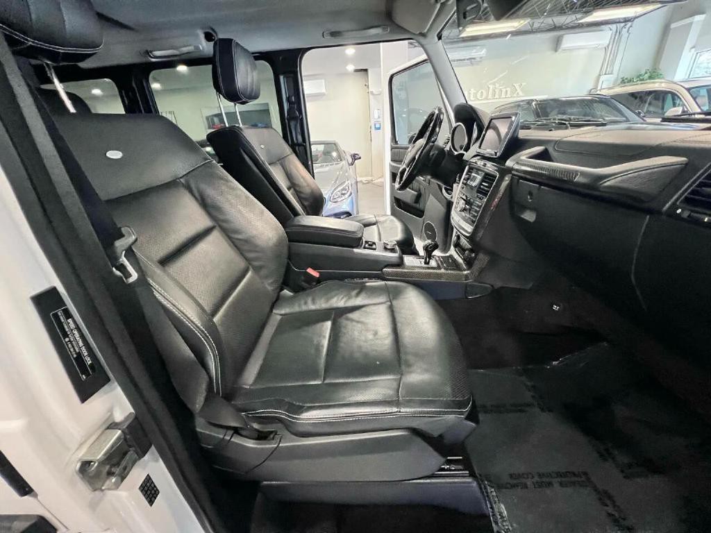 2016 Mercedes-Benz G-Class Image 24