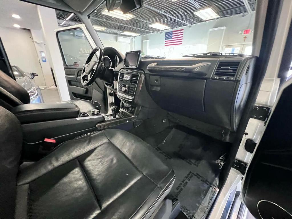 2016 Mercedes-Benz G-Class Image 25