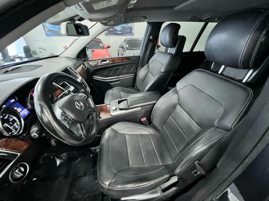 2015 Mercedes-Benz GL-Class Image 9