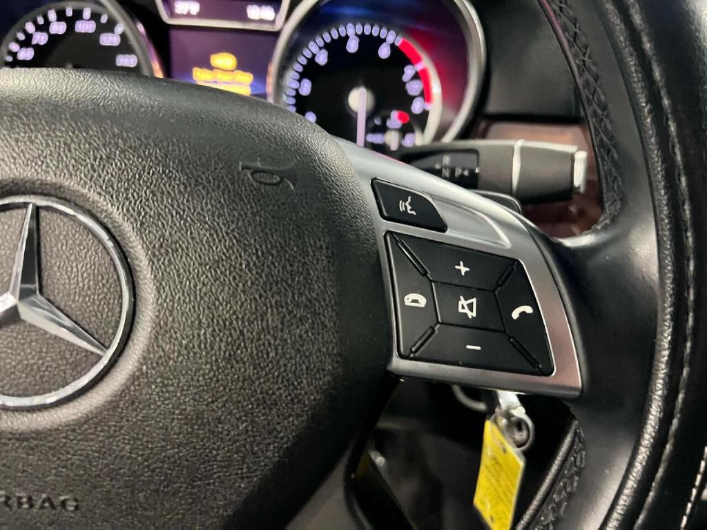 2015 Mercedes-Benz GL-Class Image 16