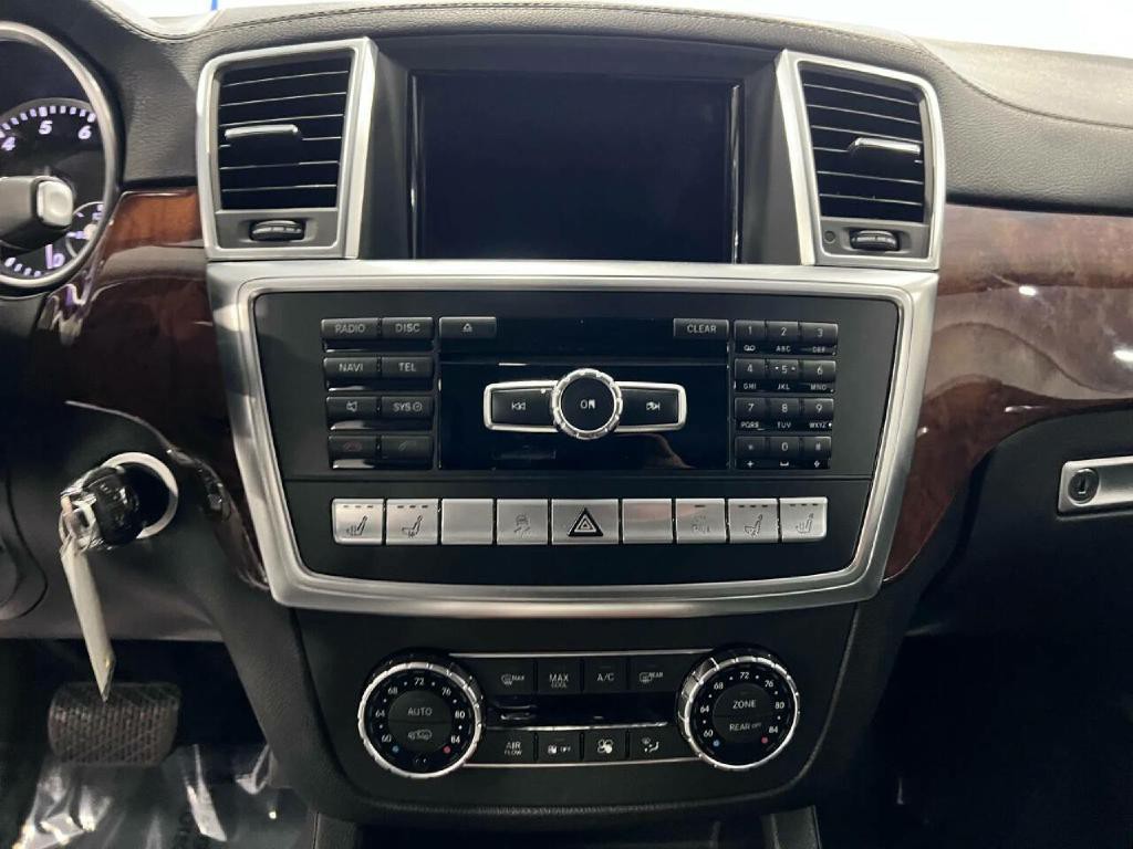 2015 Mercedes-Benz GL-Class Image 18