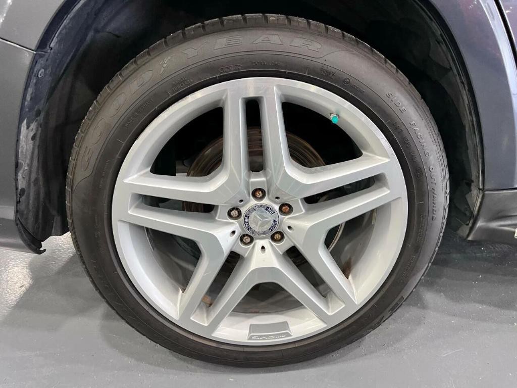 2015 Mercedes-Benz GL-Class Image 32