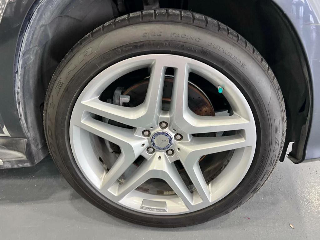 2015 Mercedes-Benz GL-Class Image 35