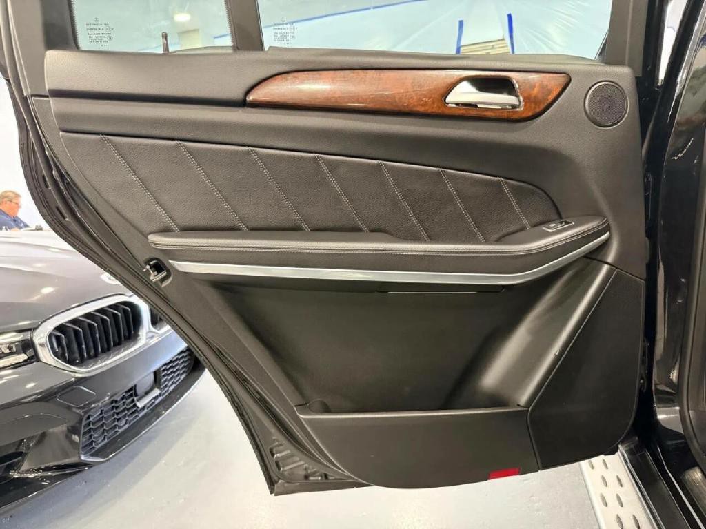 2013 Mercedes-Benz GL-Class Image 36