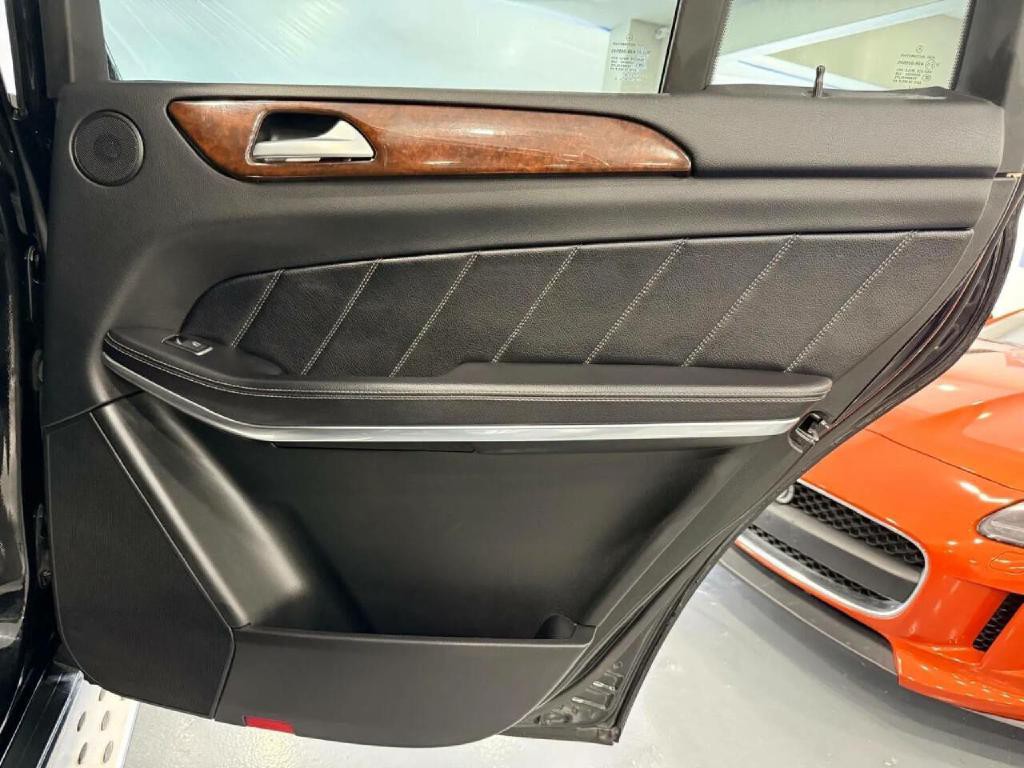 2013 Mercedes-Benz GL-Class Image 38