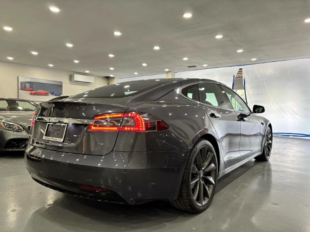 2017 Tesla Model S Image 4