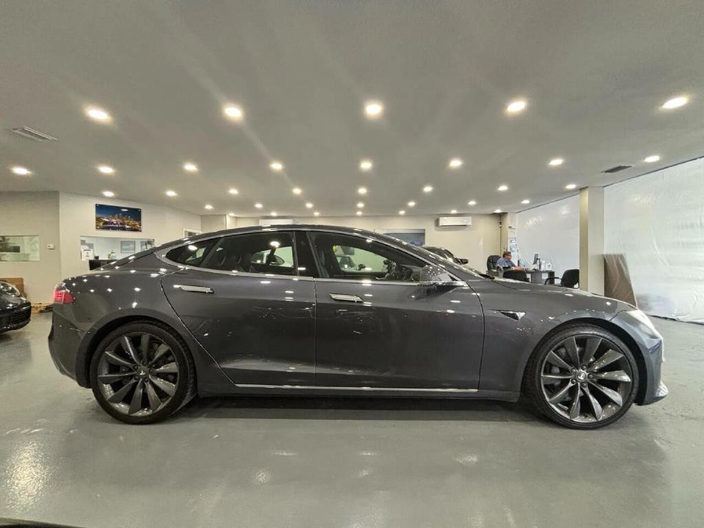 2017 Tesla Model S Image 5