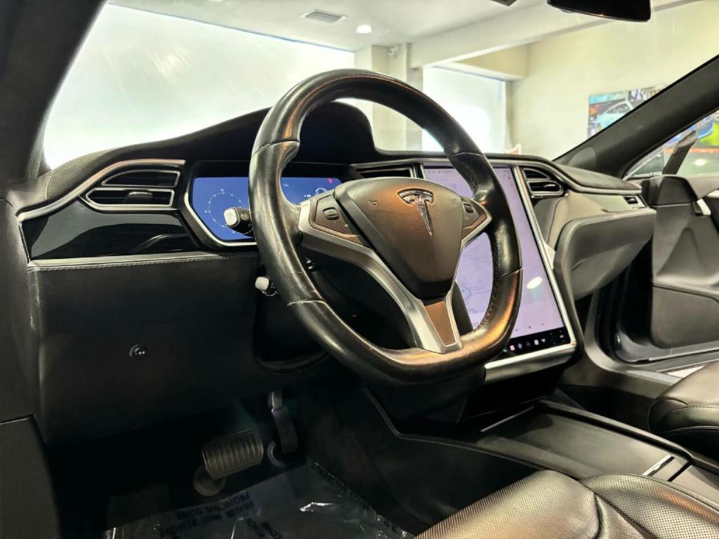 2017 Tesla Model S Image 6