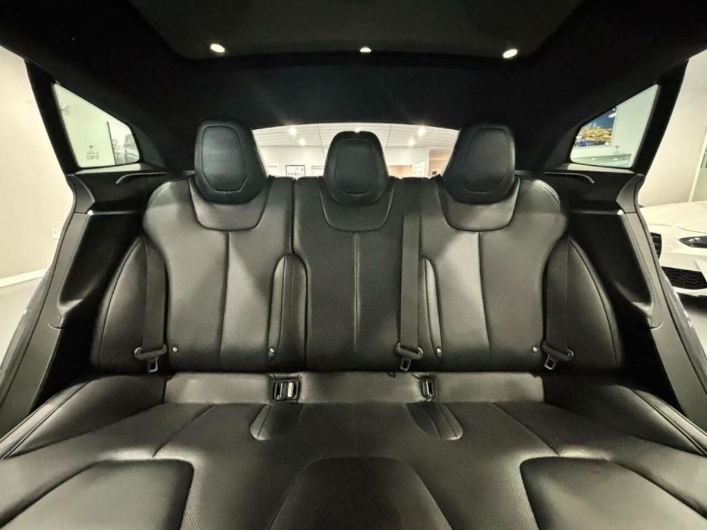 2017 Tesla Model S Image 12