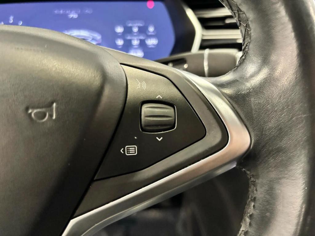 2017 Tesla Model S Image 14