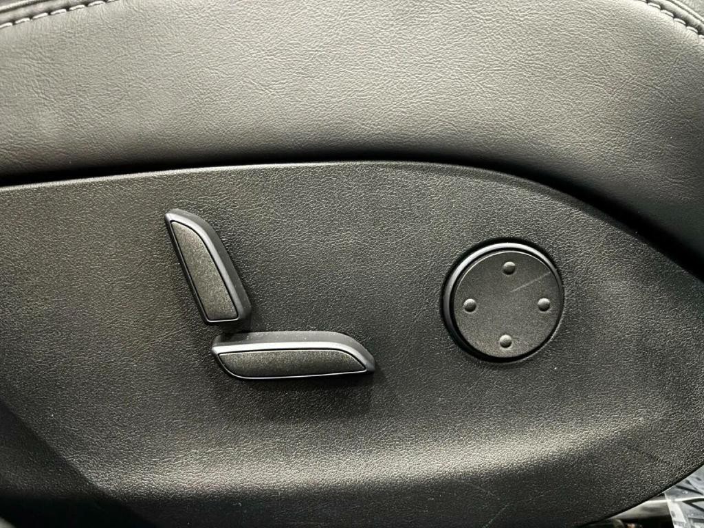 2017 Tesla Model S Image 22