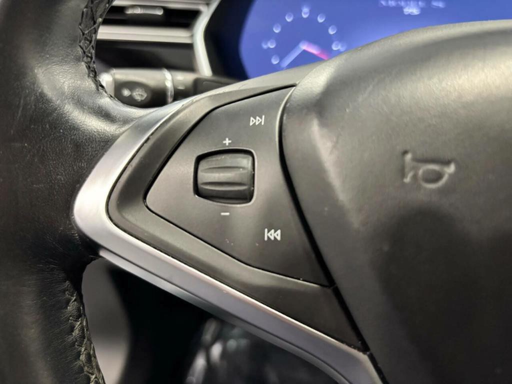 2017 Tesla Model S Image 29